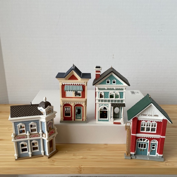 Lot 4 Hallmark Ornaments Nostalgic Houses & Shops 1988-91 NO boxes - Picture 1 of 12